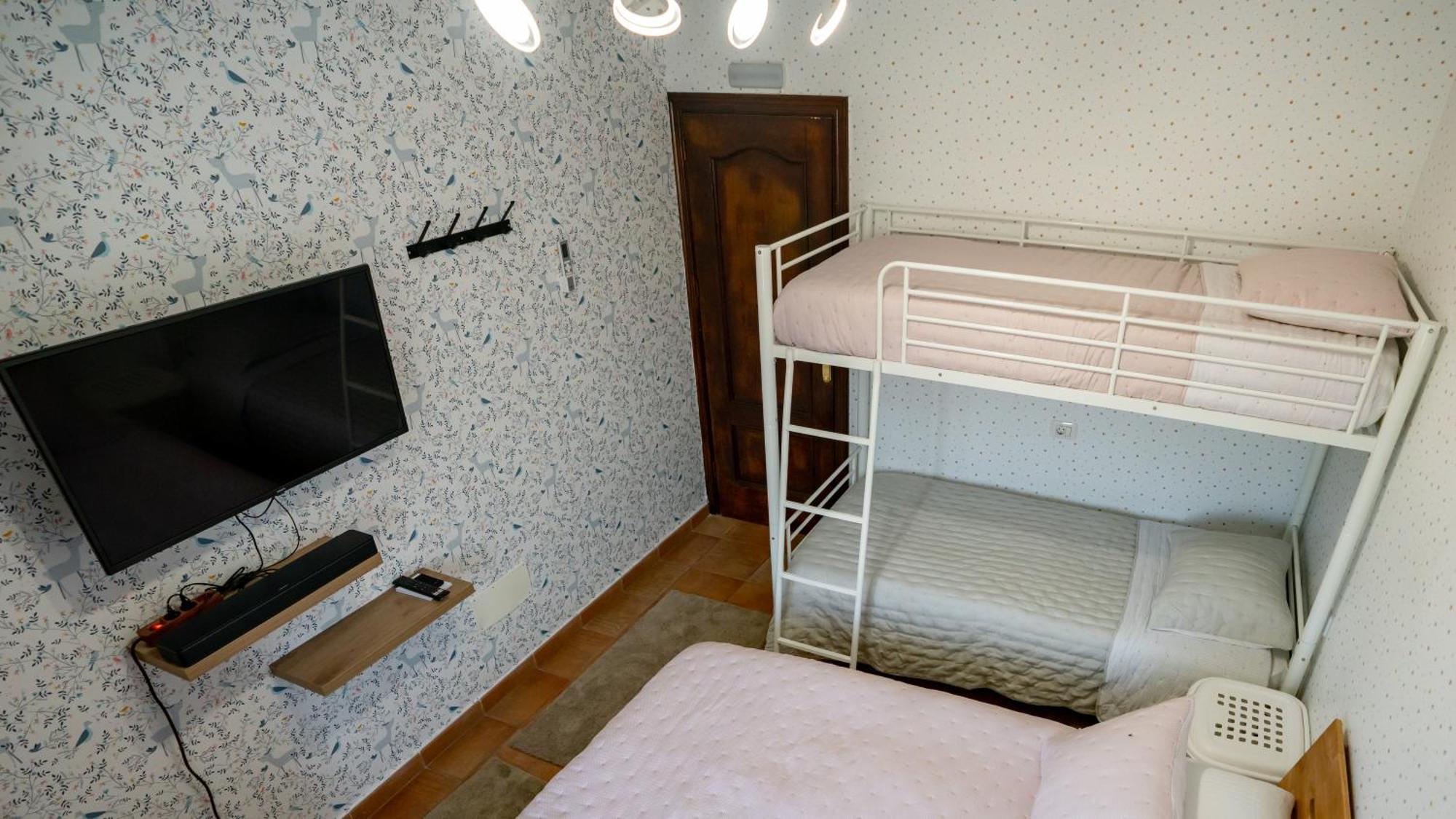 Casa Julio - Alcala Complete Coastal Retreat - Entire Apartment - 3 Min Walk From The Ocean - Shared Entrance With Host Exterior foto