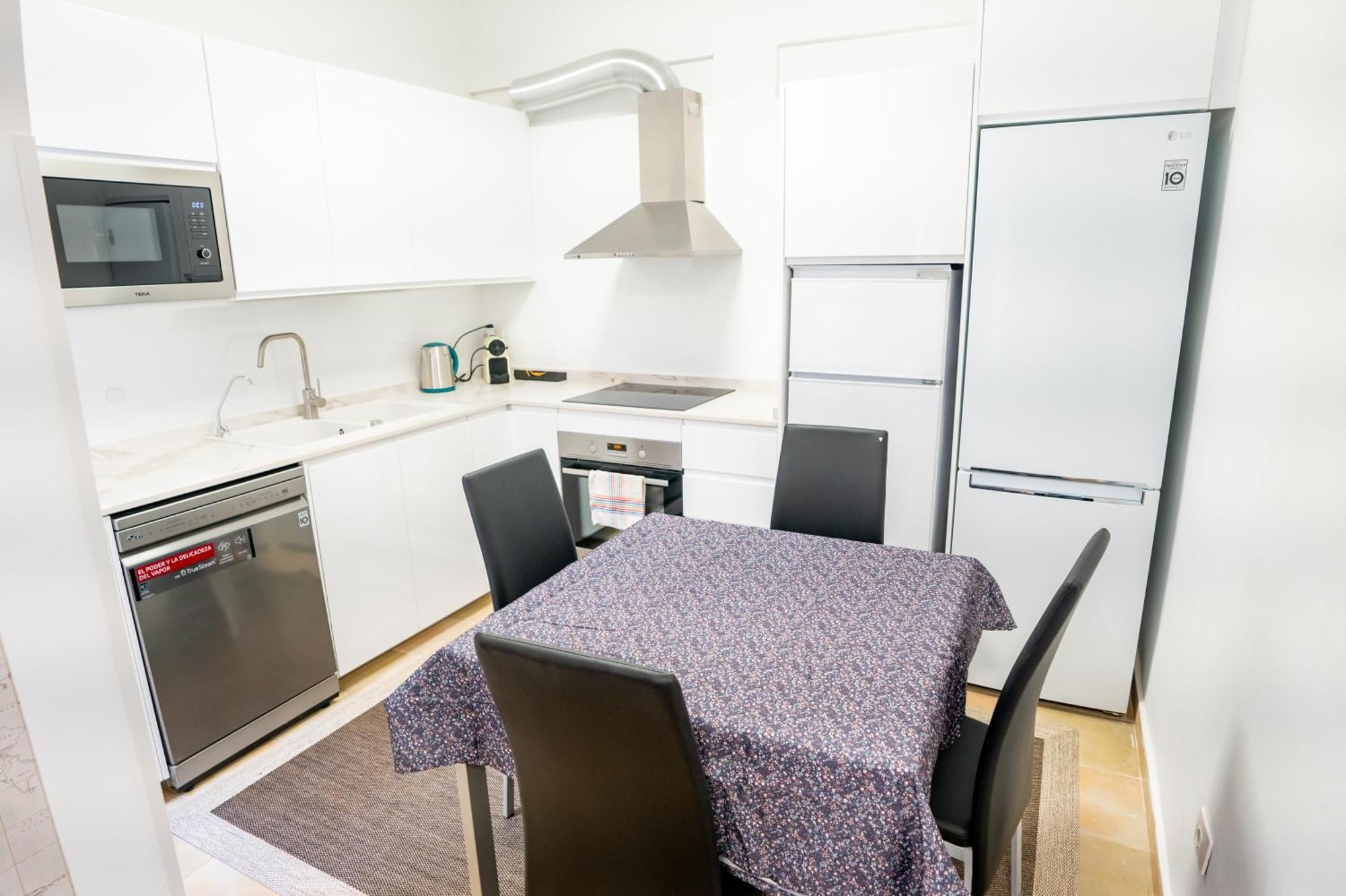 Casa Julio - Alcala Complete Coastal Retreat - Entire Apartment - 3 Min Walk From The Ocean - Shared Entrance With Host Exterior foto